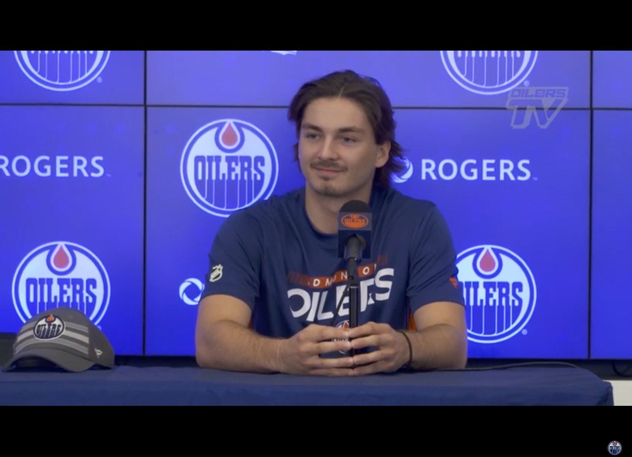 Edmonton Oilers trade Xavier Bourgault and Jake Chiasson for Roby ...
